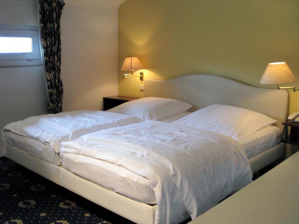 Haus Litzbruck Hotel Düsseldorf Værelse billede