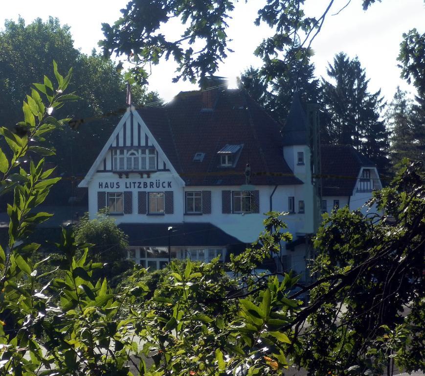 Haus Litzbruck Hotel Düsseldorf Eksteriør billede