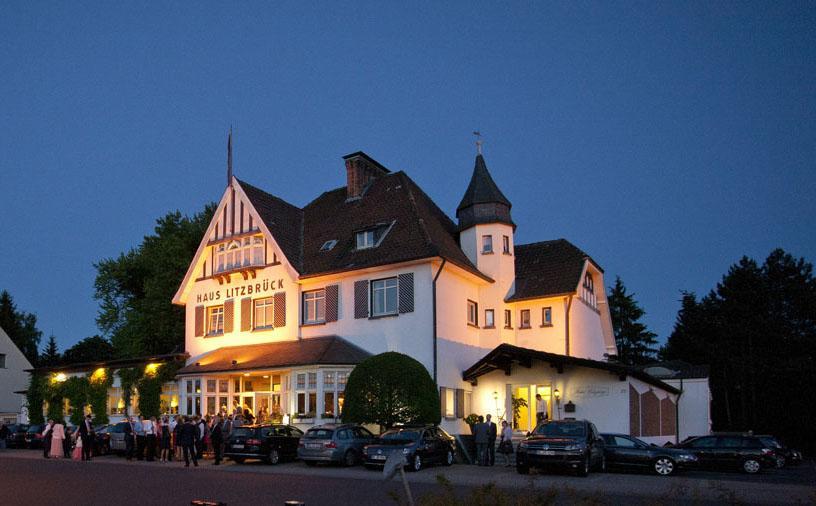 Haus Litzbruck Hotel Düsseldorf Eksteriør billede
