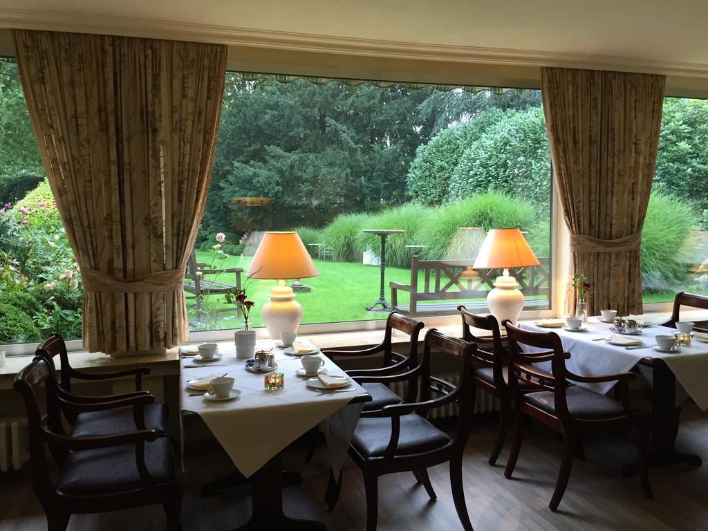 Haus Litzbruck Hotel Düsseldorf Eksteriør billede