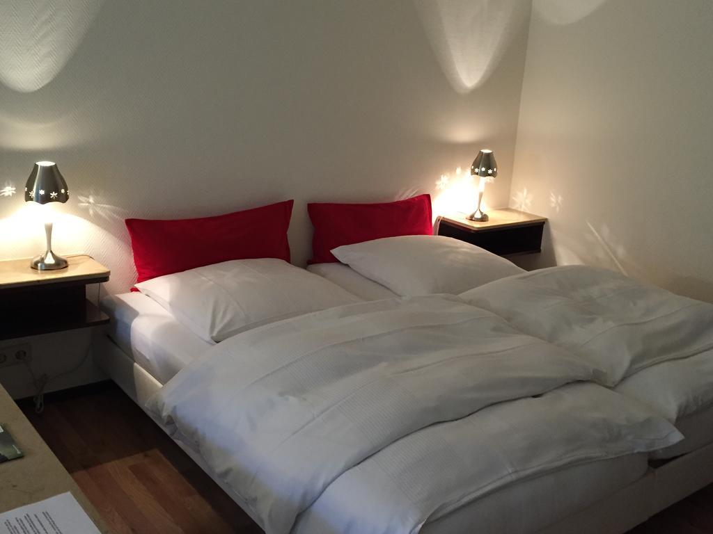 Haus Litzbruck Hotel Düsseldorf Værelse billede