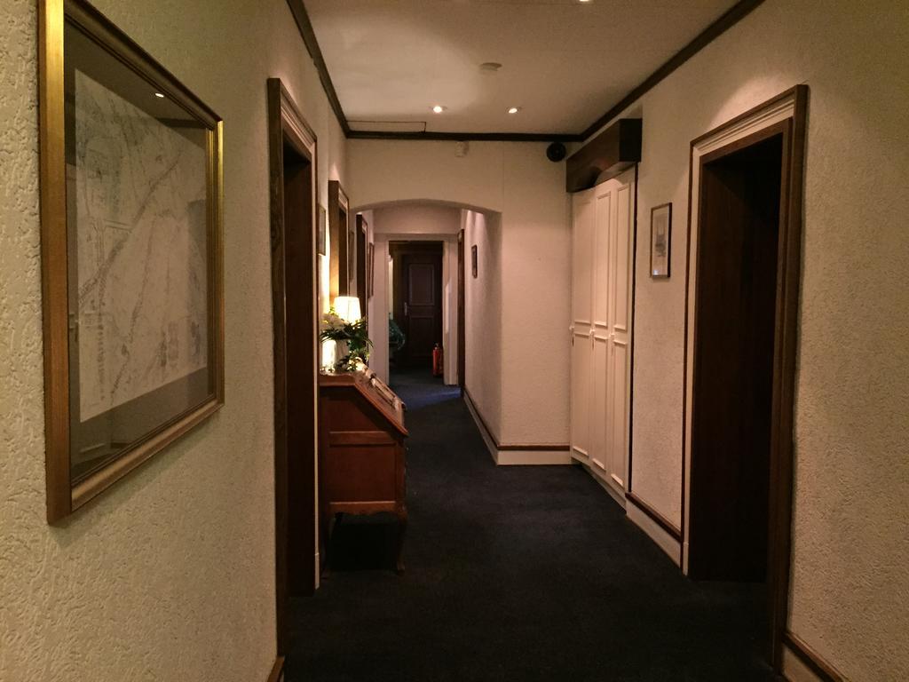Haus Litzbruck Hotel Düsseldorf Eksteriør billede