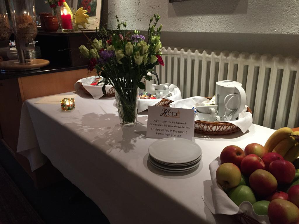 Haus Litzbruck Hotel Düsseldorf Eksteriør billede