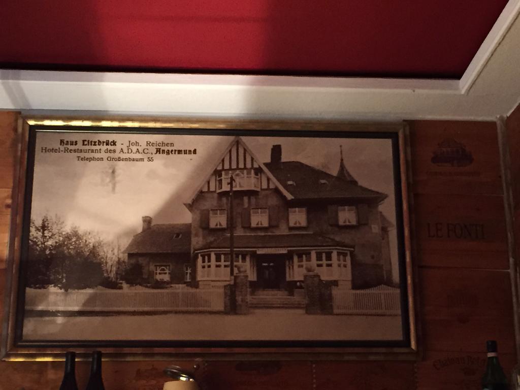 Haus Litzbruck Hotel Düsseldorf Eksteriør billede