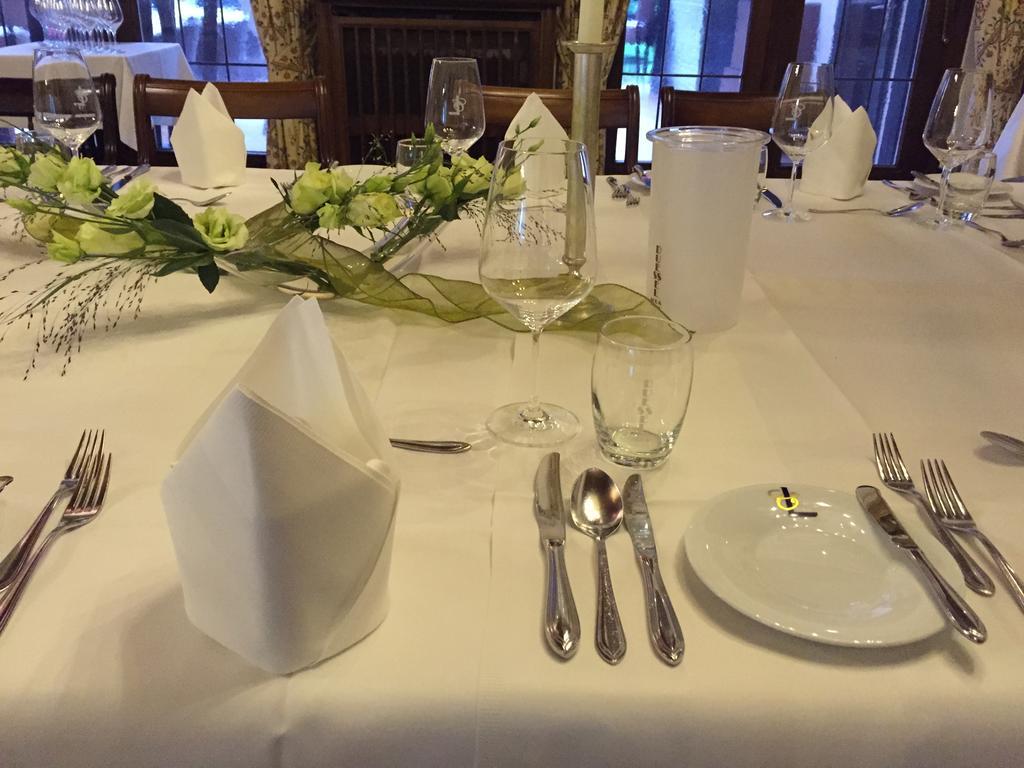 Haus Litzbruck Hotel Düsseldorf Eksteriør billede