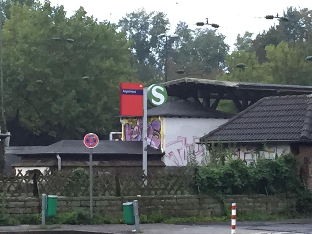 Haus Litzbruck Hotel Düsseldorf Eksteriør billede