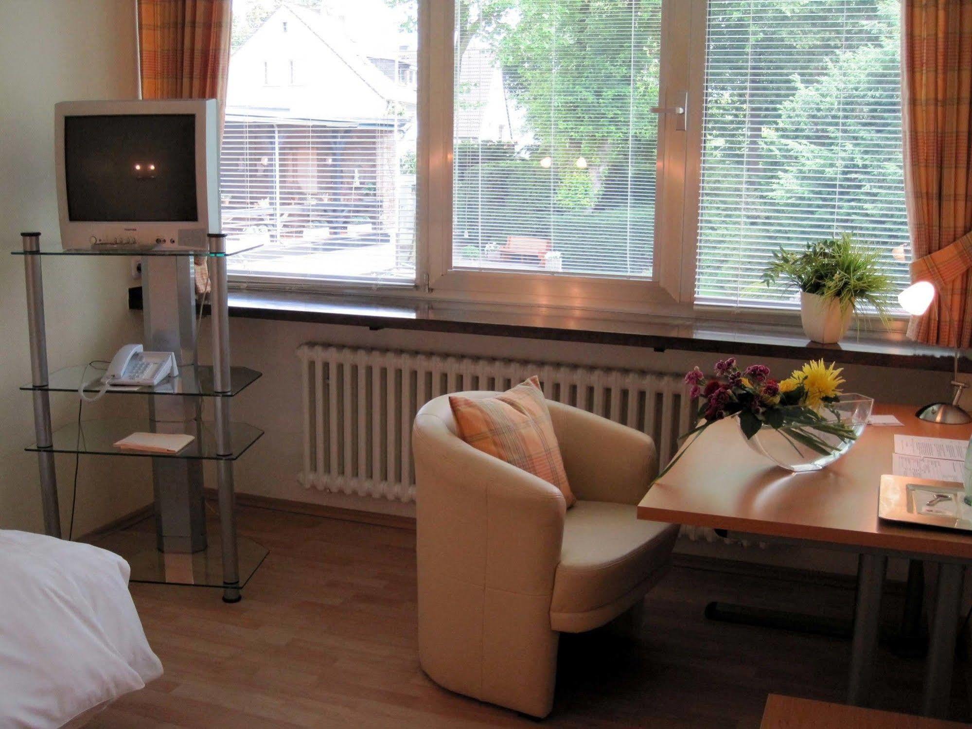 Haus Litzbruck Hotel Düsseldorf Eksteriør billede