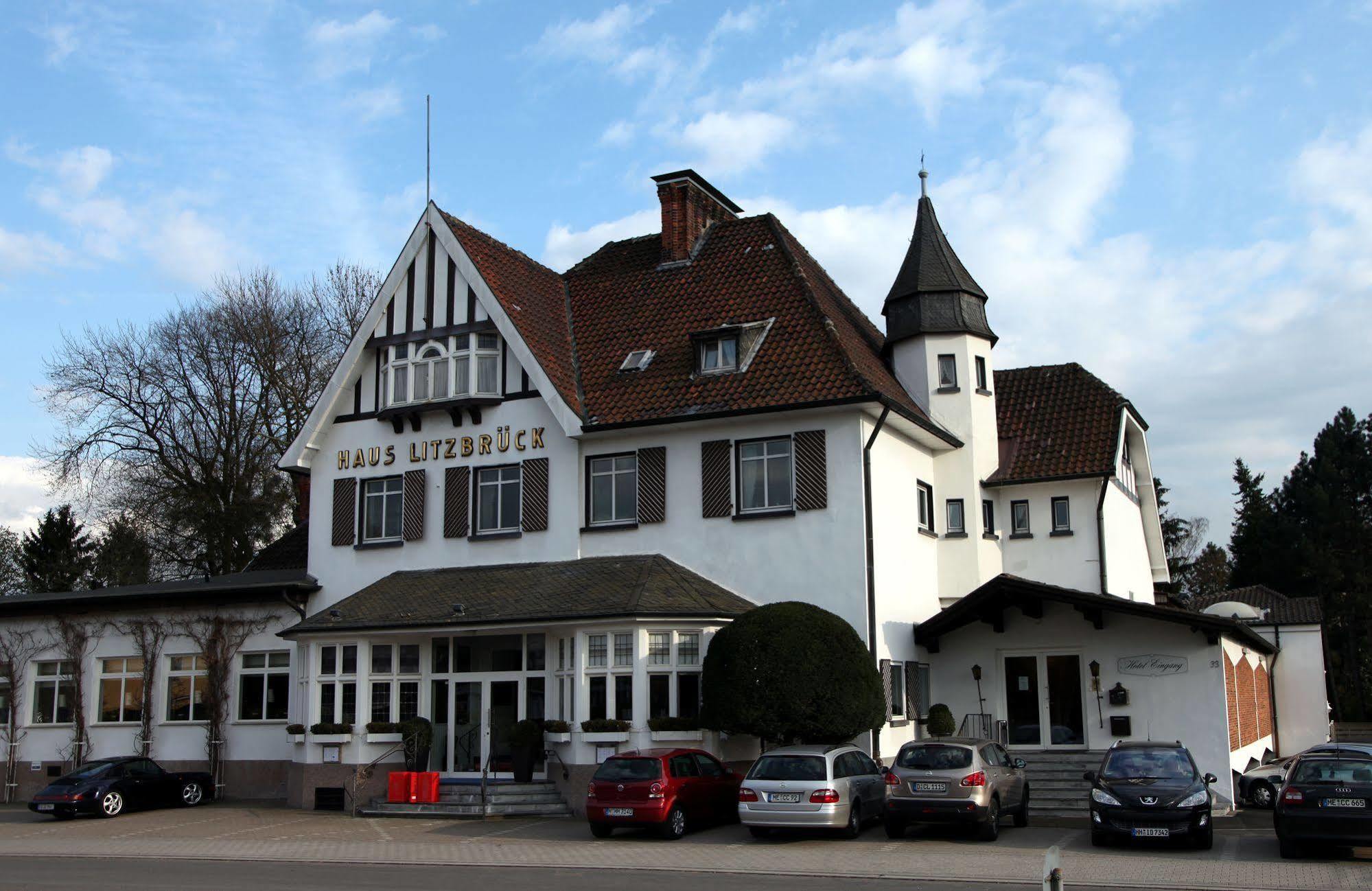 Haus Litzbruck Hotel Düsseldorf Eksteriør billede